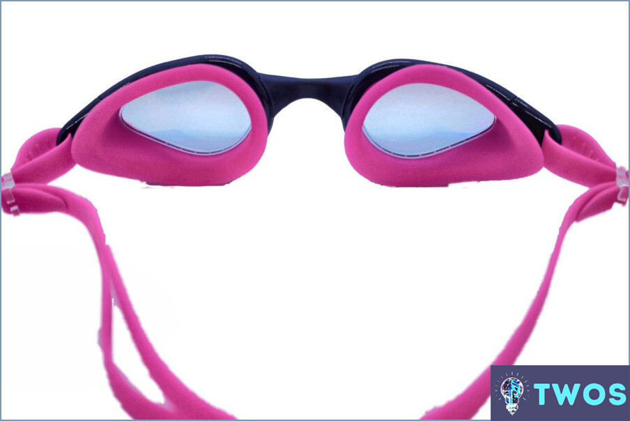¿Cómo limpiar las gafas de natación?
