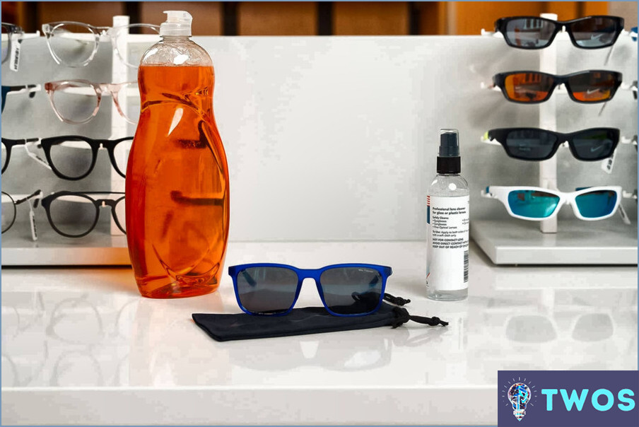 Cómo limpiar las gafas de sol polarizadas?