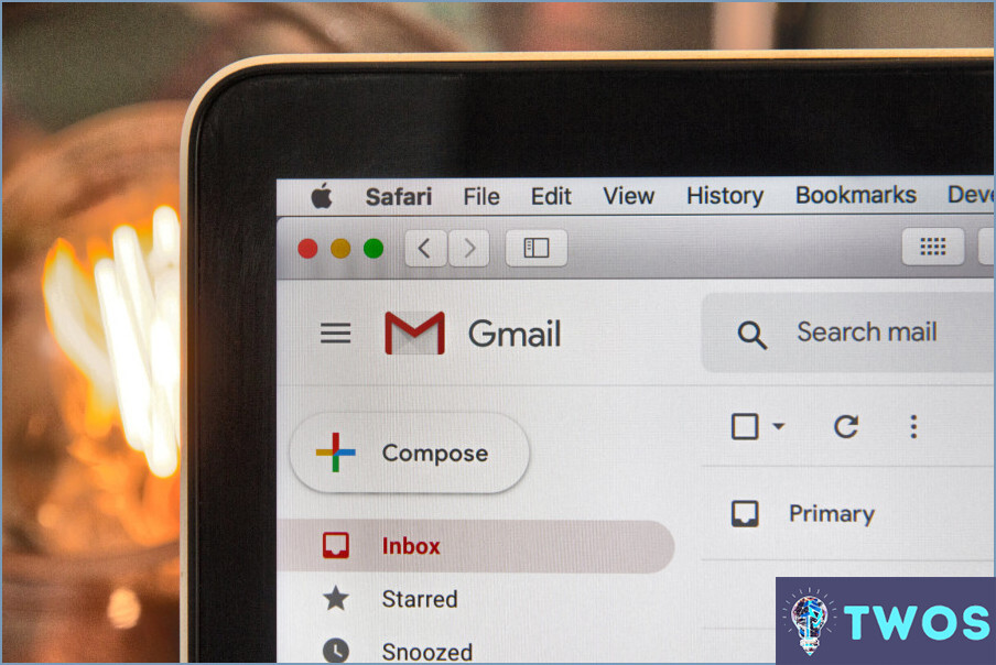 ¿Cómo puedo eliminar todos los correos electrónicos de un remitente en Hotmail?