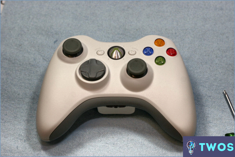 ¿Qué tipo de tornillo está en un controlador de Xbox 360?