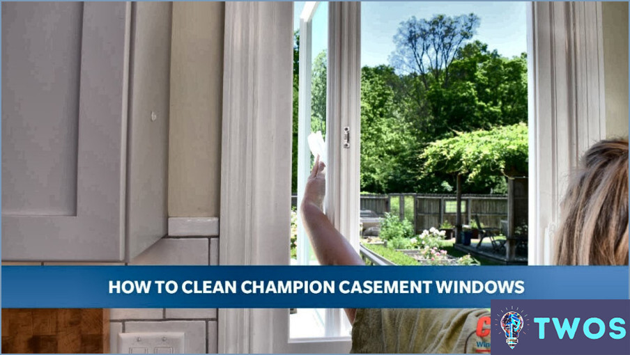 ¿Cómo limpiar ventanas abatibles?