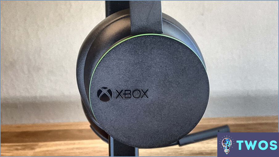 Cómo ajustar el volumen de los auriculares en Xbox One Controller 2020?