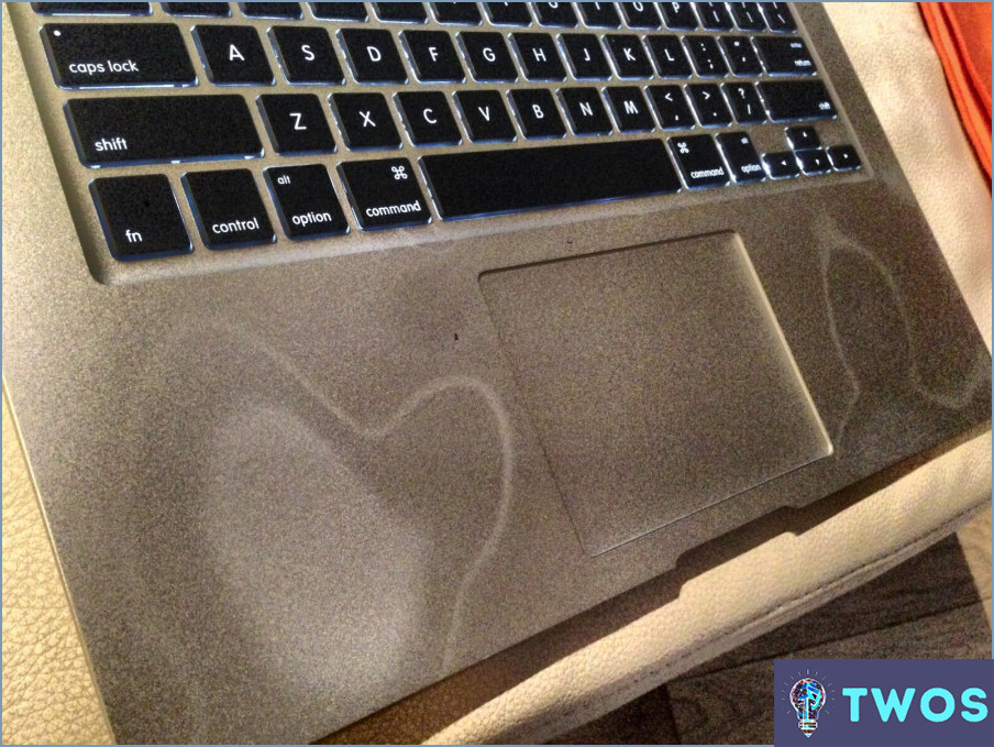Cómo limpiar el cuerpo de aluminio de Macbook Pro?